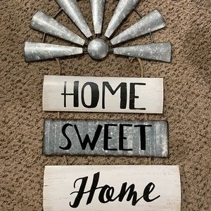 Rustic Metal and Wood 'Home Sweet Home' Wall Decor
